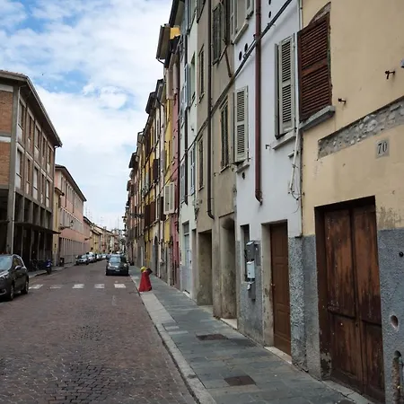 L'essenziale Nel Centro * Parma